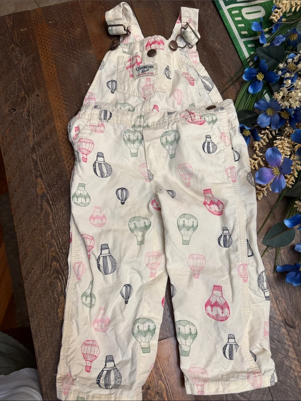 OshKosh B'gosh Hot Air Balloon Fine Corduroy Overalls 12 Months